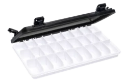 DAIWA D-BOX 13 DAIWA D-BOX -Visuitrusting Winkel DBOXMSOPENLID 900x f721c501 4aab 4e0a 97da 702d425f528a